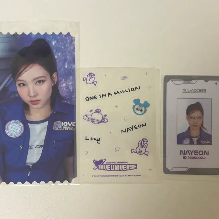 [BUNJANG] Twice Nayeon 10th Anniversary Goods Photo Set / 트와이스 나연 10주년 굿즈 포토 세트