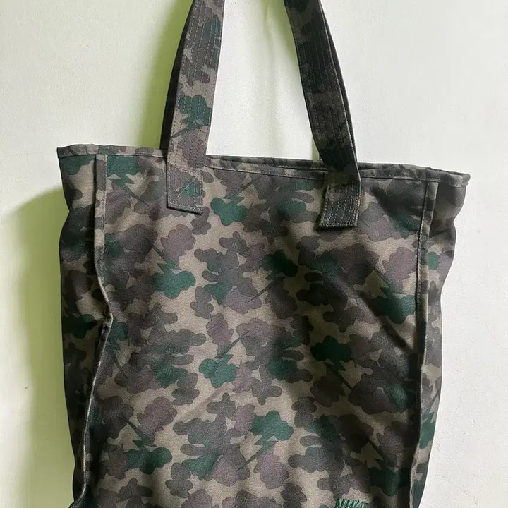 [BUNJANG] Vintage Nike Camouflage Tote Bag / 빈티지 대장급 나이키 카모플라주 토트백