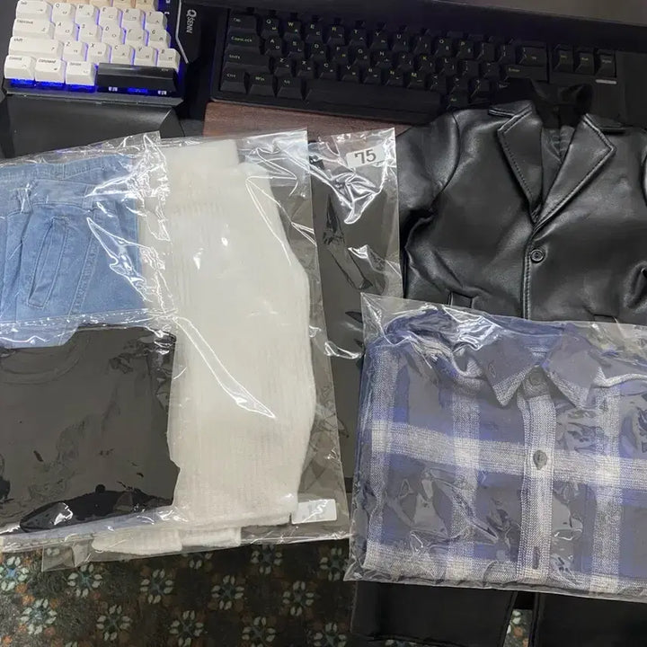 [BUNJANG] ID75 &amp; Sadol Bundle Set: 7pc Casual Tops, Bottoms, and Coat / 75급 캐주얼 상, 하의, 코트 총 7벌 일괄