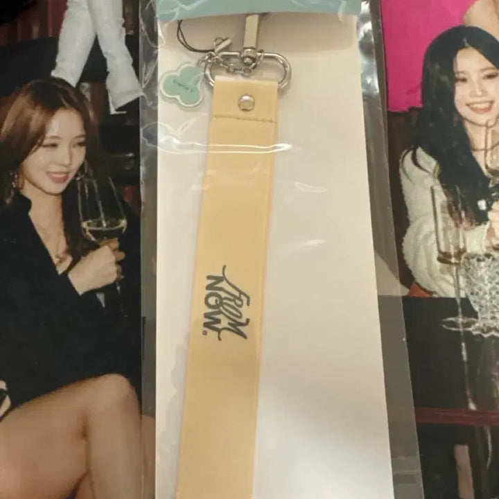 [BUNJANG] fromis_9 FROM NOW. Strap Keyring / 프로미스나인 FROM NOW. 스트랩 키링