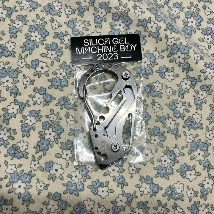 [BUNJANG] Silica Gel Machine Boy Carabiner + Mercurial Mini CD / 실리카겔 머신보이 카라비너 + 머큐리얼 미니CD