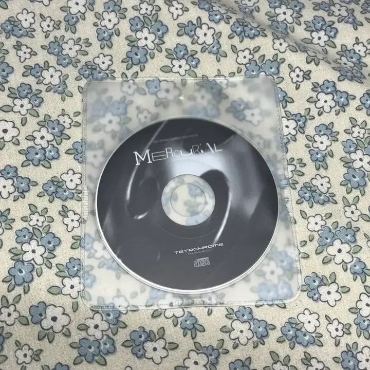 [BUNJANG] Silica Gel Machine Boy Carabiner + Mercurial Mini CD / 실리카겔 머신보이 카라비너 + 머큐리얼 미니CD
