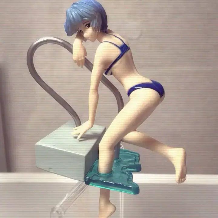 [BUNJANG] Rare Classic Evangelion Ayanami Rei Swimsuit Figure / 고전 희귀)에반게리온 아야나미 레이 수영 피규어