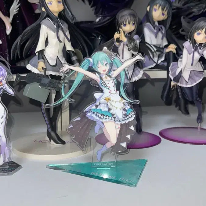 [BUNJANG] Hatsune Miku Project Sekai Acrylic Stand / 하츠네 미쿠 프세카 아크릴스탠드