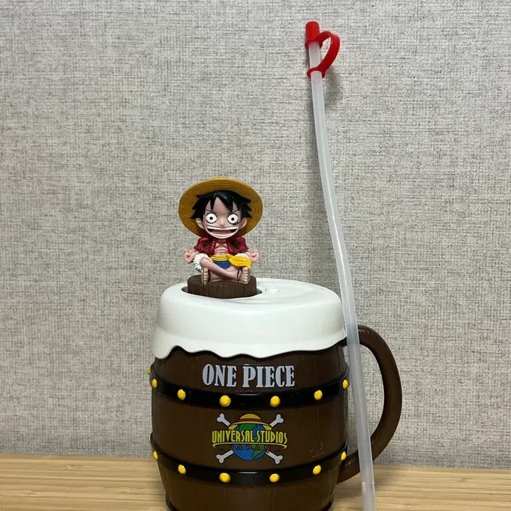 [SOLD OUT] 원피스 루피 유니버셜 스튜디오 재팬 USJ 루피 통 음료컵 머그컵