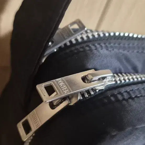 [BUNJANG] Porter Tanker Shoulder Bag Black (622-76963) / [S] 포터 탱커 숄더백 블랙(622-76963)