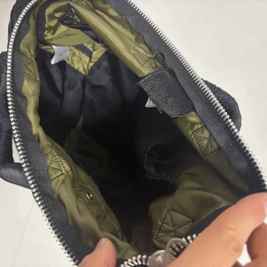 [BUNJANG] Vintage Helmet Bag Crossbody Bag / 헬멧백 빈티지제품
