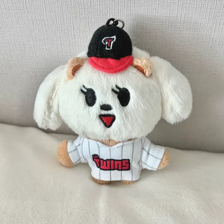 [BUNJANG] PPulbatu LG Twins Uniform Plush Doll / 뿔바투 LG Twins 밤긋 유니폼 플러시 인형