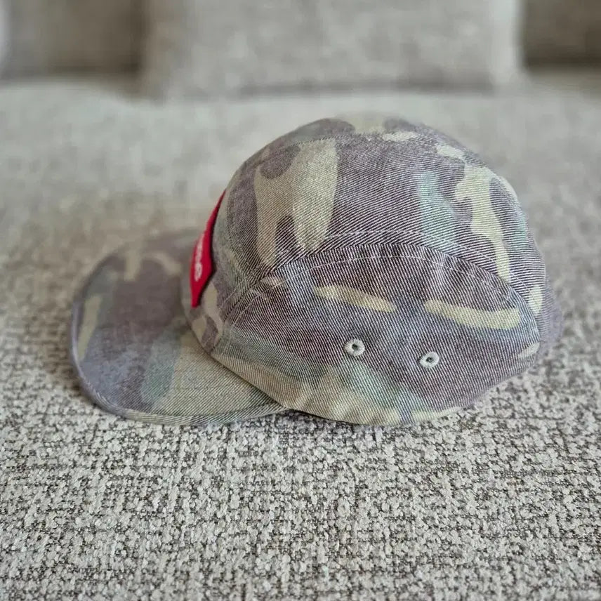 [SOLD OUT] 슈프림 카모플라쥬 캠프캡