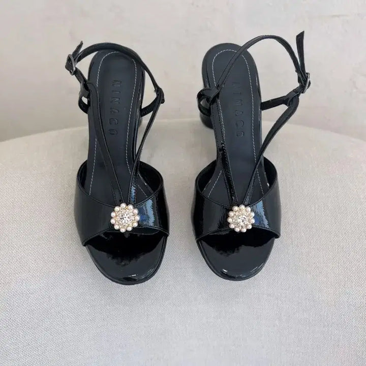 [BUNJANG] Handmade Enamel Slingback Sandals (225) / 수제화 에나멜 슬링백 샌들 225