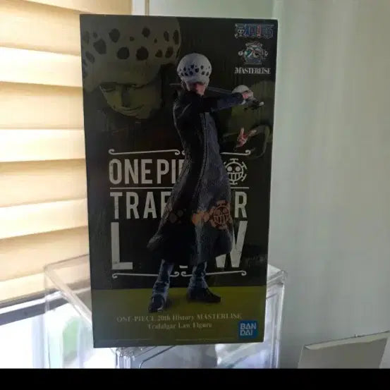 [BUNJANG] One Piece 20th Anniversary Trafalgar Law Figure (Sealed) / 미개봉)원피스 20주년 트라팔가 로우 피규어