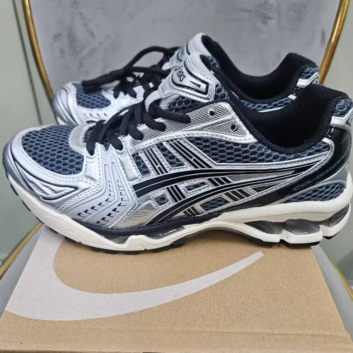 [BUNJANG] ASICS Gel-Kayano 14 Carrier Grey Running Shoes / 아식스 젤카야노 14 케리어그레이
