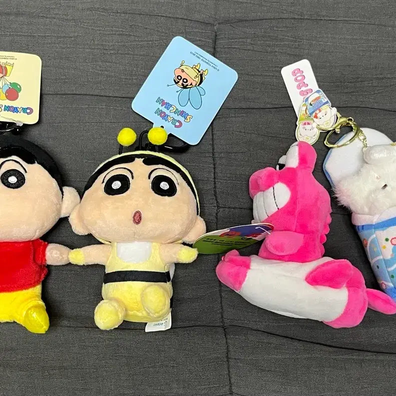 [BUNJANG] Crayon Shin-chan &amp; Waniiyama Pop Mart 4-piece Doll Bundle Set / 새 제품) 짱구&amp;와니야마&amp;팝마트 인형 4종 일괄