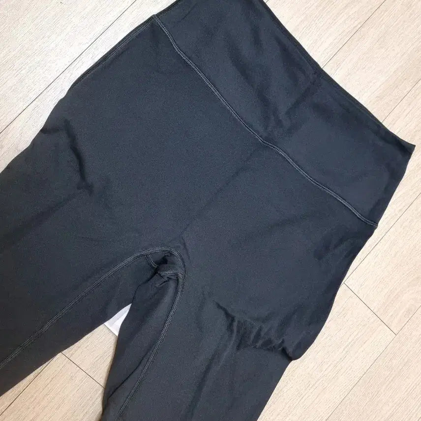 [BUNJANG] Beimya High-Waist Bootcut Slim Fit Yoga Pants Black XL / 베이미아 하이웨스트 부츠컷 슬림핏 요가팬츠 블랙  XL (69~77kg)