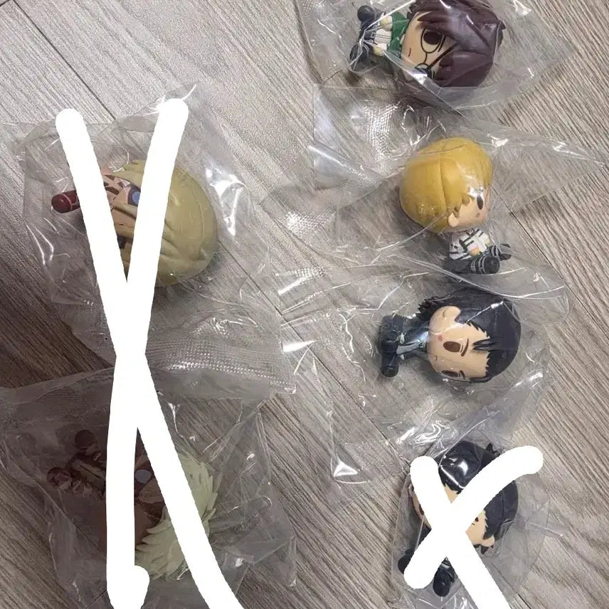 [BUNJANG] Attack on Titan Choco-no-ko Figures (Sealed &amp; Unsealed) / 진격의거인 초코노코 판매  H미개봉6 개봉4 I거인개봉2