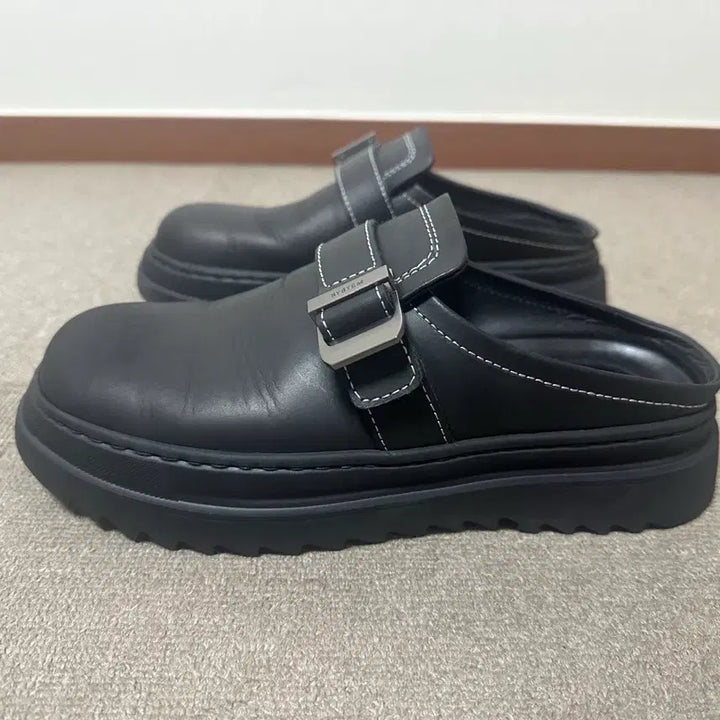 [SOLD OUT] 시스템옴므 천연소가죽 버틀 벨크로 뮬 [260] (255)