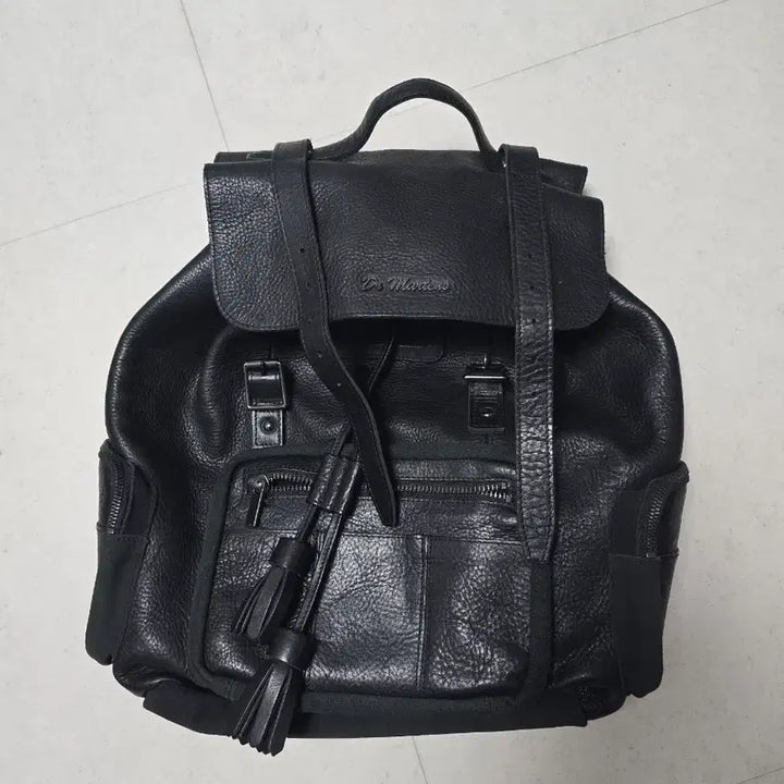 [BUNJANG] Dr. Martens Leather Backpack Unisex / 닥터마틴 가죽 백팩 남녀공용