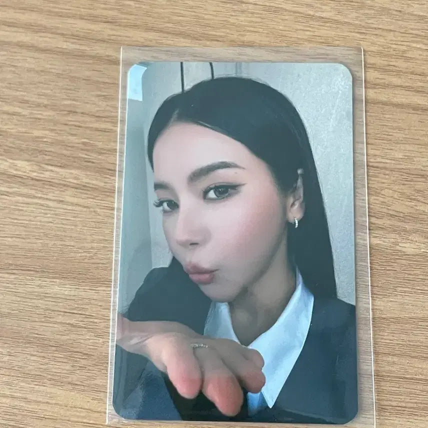 [SOLD OUT] 솔라 공방 포카