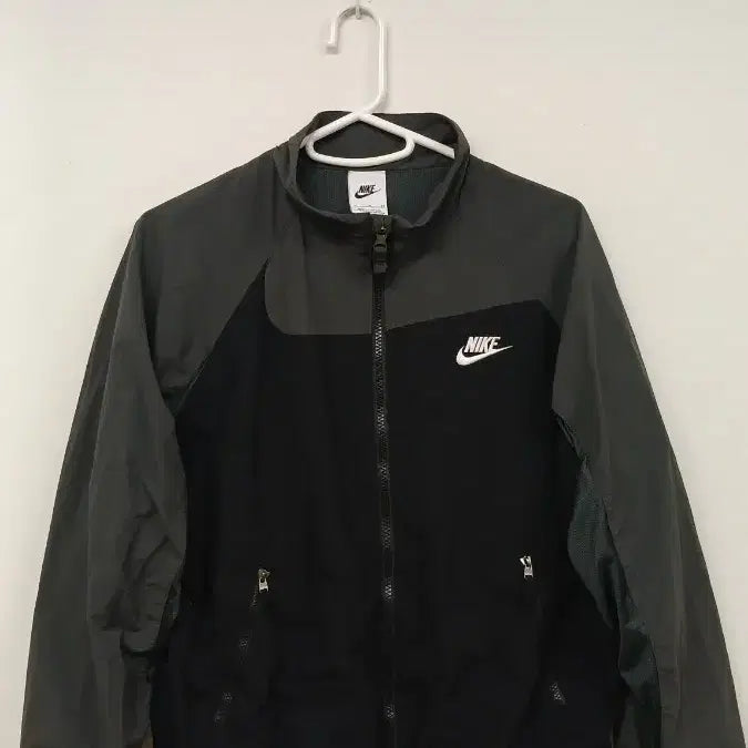 [BUNJANG] Nike Windbreaker Jumper Black/Gray / 나이키 바람막이 점퍼 블랙/그레이