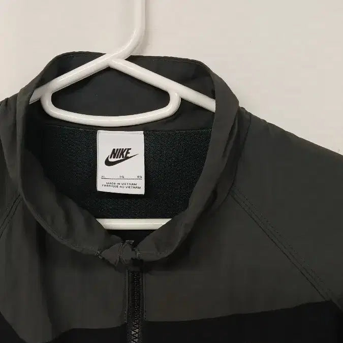 [BUNJANG] Nike Windbreaker Jumper Black/Gray / 나이키 바람막이 점퍼 블랙/그레이