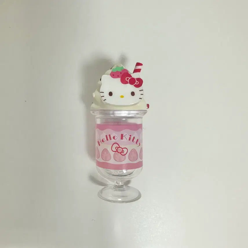 [SOLD OUT] 산리오 키티 파르페 피규어 23년도