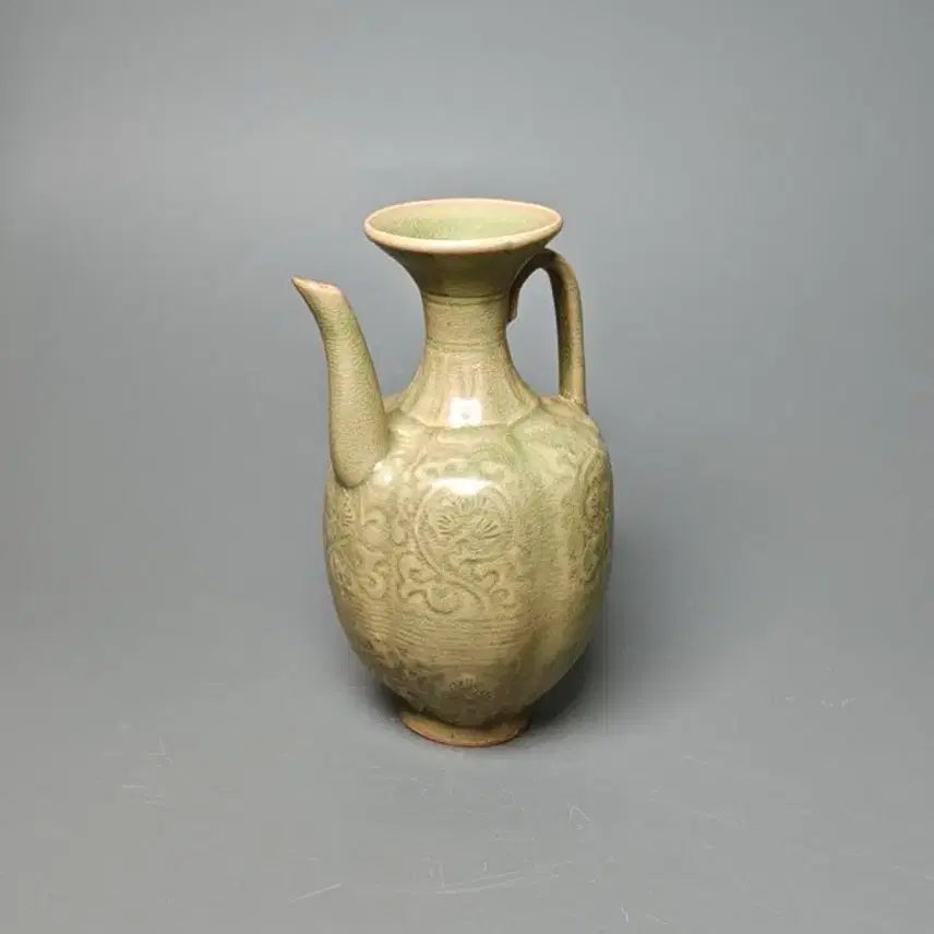 [BUNJANG] Joseon Dynasty Celadon Inlaid Floral Ewer / 월주요 청자 음각 화문 주자 주전자 중국도자기 골동품 고미술품 수집품