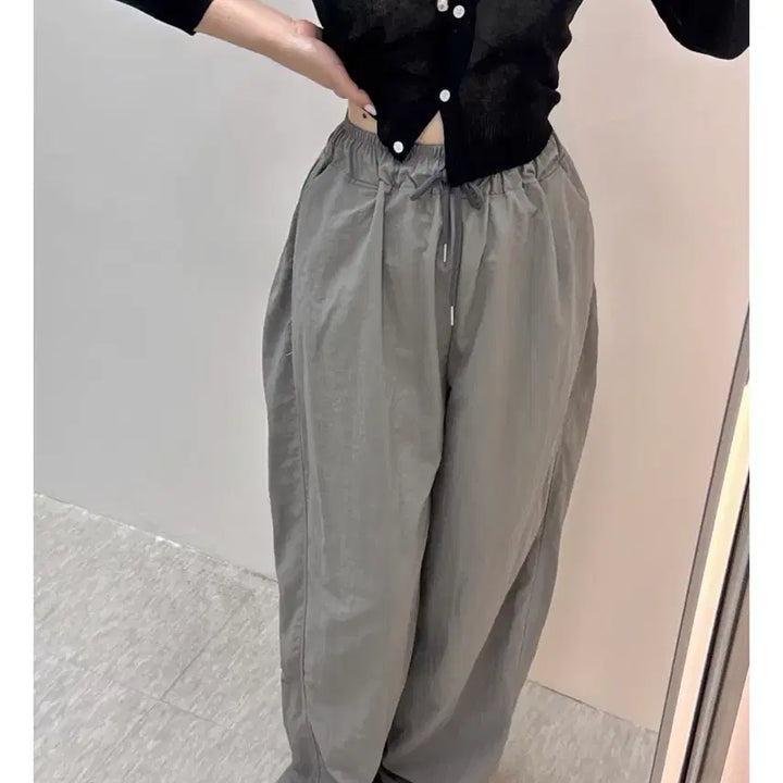 [BUNJANG] Nylon String Jogger Wide Pants Charcoal Khaki / 바스락 나일론 스트링 조거 밴딩 와이드 팬츠  챠콜카키