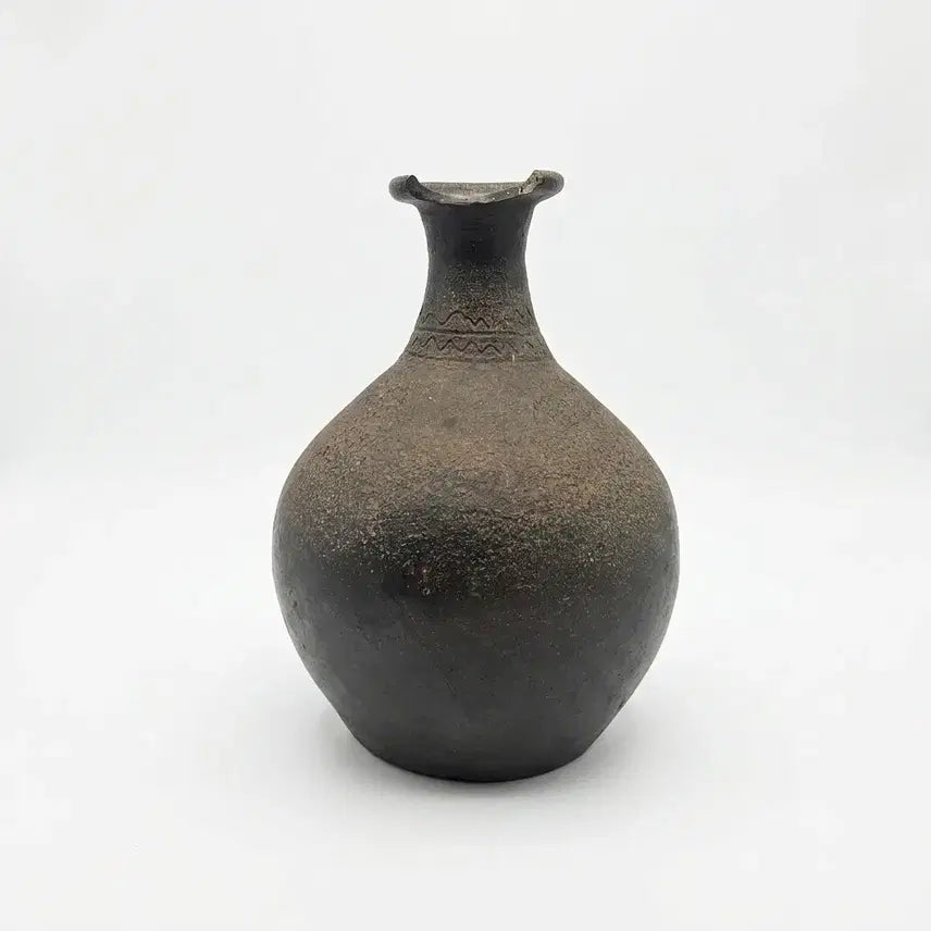[BUNJANG] Goryeo Dynasty Double Wavy Pattern Earthenware Bottle with Natural Glaze / 골동품 고려시대 토기 이중물결문 병 자연유약