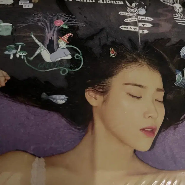 [BUNJANG] IU CHAT-SHIRE Album (Sealed) / IU 아이유 챗셔 CHAT-SHIRE (미개봉)