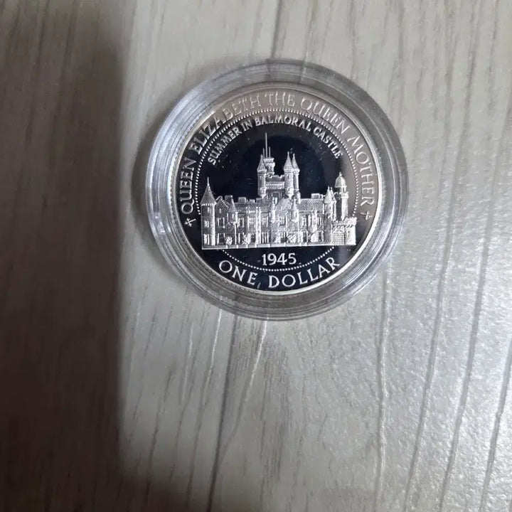 [BUNJANG] Elizabeth The Queen Mother 1945 Silver Dollar Commemorative Coin .925 Sterling Silver 15.98g / 엘리자베스 더 퀸 마더 1945 원달러 기념 주화실버925  15.98g