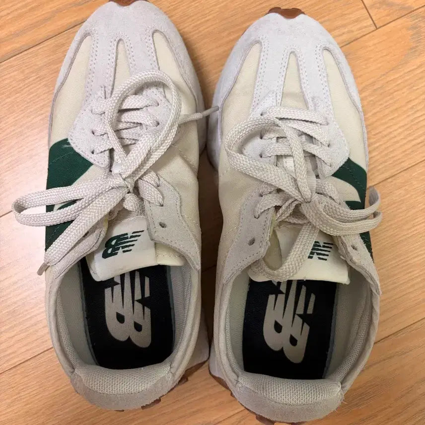 [BUNJANG] New Balance 327 Intelligent Sneakers (Beige/Green) / 뉴발란스 인텔리전트 327 (235)