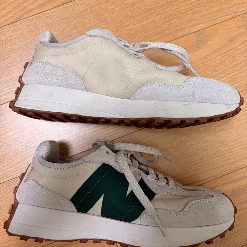 [BUNJANG] New Balance 327 Intelligent Sneakers (Beige/Green) / 뉴발란스 인텔리전트 327 (235)