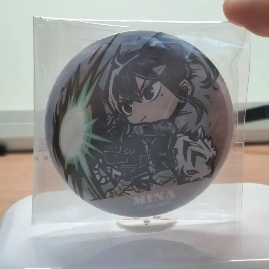 [BUNJANG] Kaiju No. 8 Mina Can Badge / 괴수 8호 미나 캔뱃지