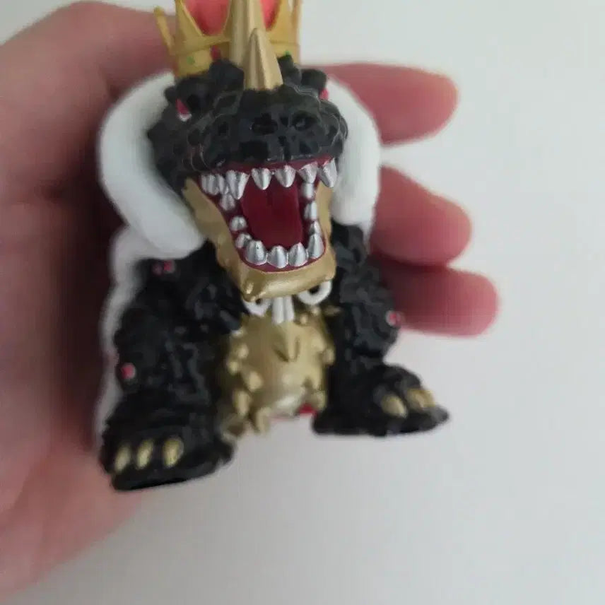 [BUNJANG] Instinctoy King Vincent 10th Anniversary Edition Art Toy / 팝마트 10주년기념 출시 인스팅토이 킹 빈센트팝니다. 피규어 아트토이