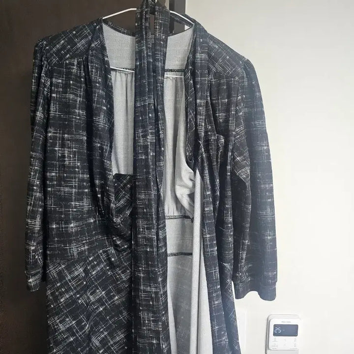 [SOLD OUT] 샬롯부띠끄 라이크트위드랩원피스 L사이즈 숏기장