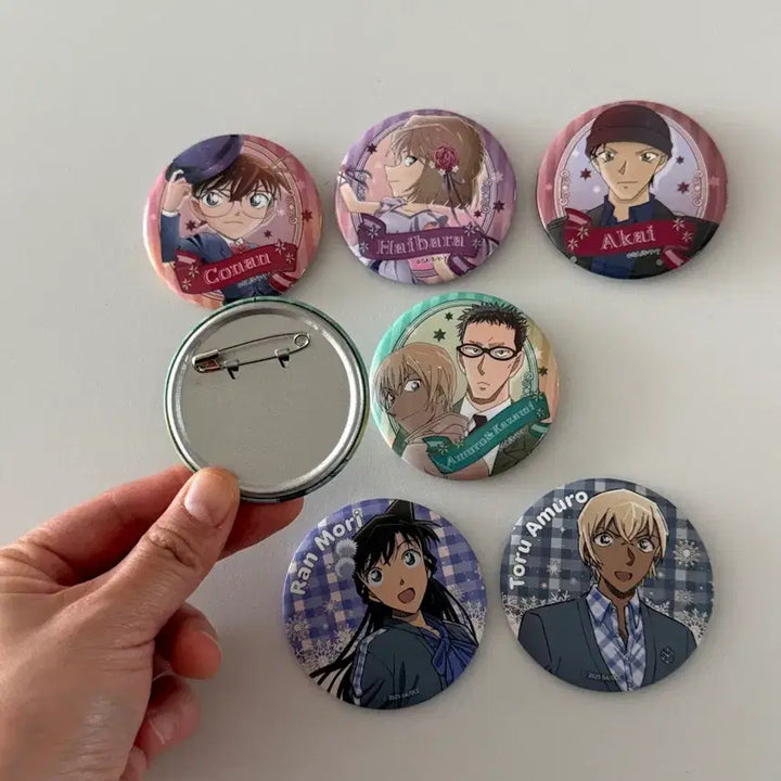 [BUNJANG] Detective Conan Pin Badge Set (7 pcs) / 명탐정코난 핀뱃지 7개 일괄