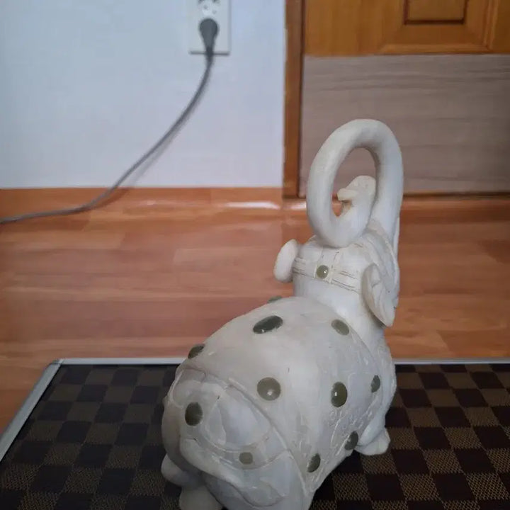 [BUNJANG] Jade Elephant Carving / 옥 코끼리 조각