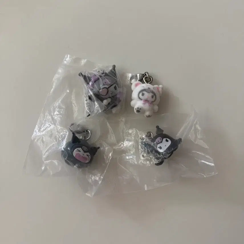 [BUNJANG] Kuromi Gacha Figure Set / 쿠로미 가챠 피규어 메지루시 5종 일괄 판매