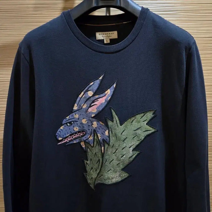 [BUNJANG] Burberry Rabbit Canton Sweatshirt XL / 버버리 Rabbit Canton 맨투맨 XL.