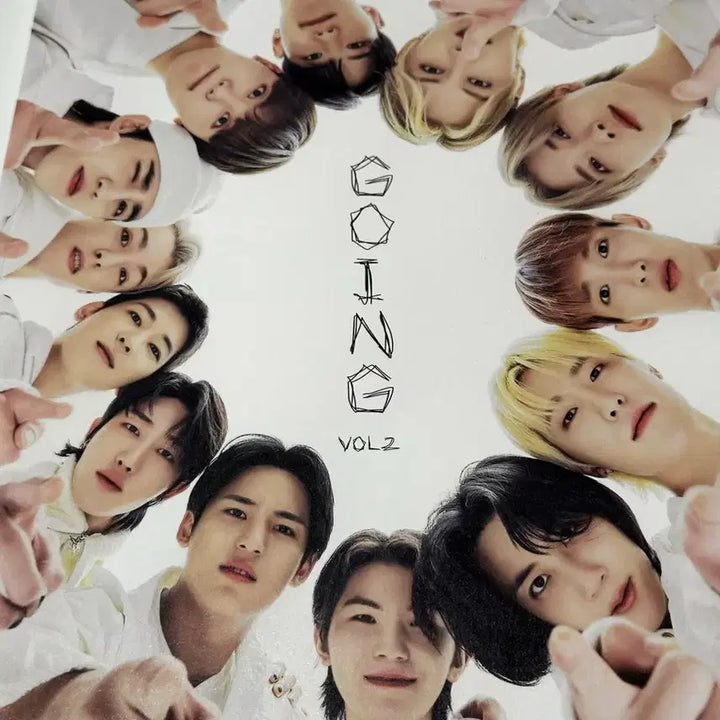 [BUNJANG] SEVENTEEN Going SEVENTEEN VOL.2 Magazine (Includes Photocard) / 세븐틴 고잉세븐틴 VOL2 잡지 (포카포함)