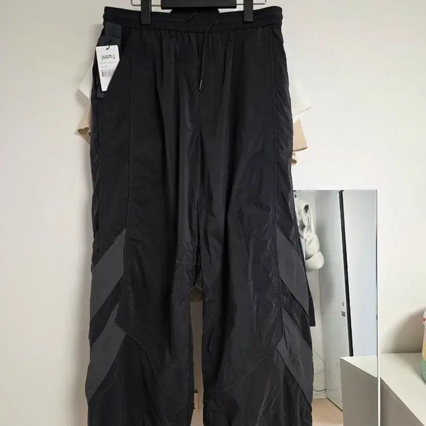 [BUNJANG] Juun.J Salt Shrink Ripstop Color Block Track Pants Black 46 / 준지 솔트 슈링크 립스탑 컬러 블록 트랙팬츠 블랙 46