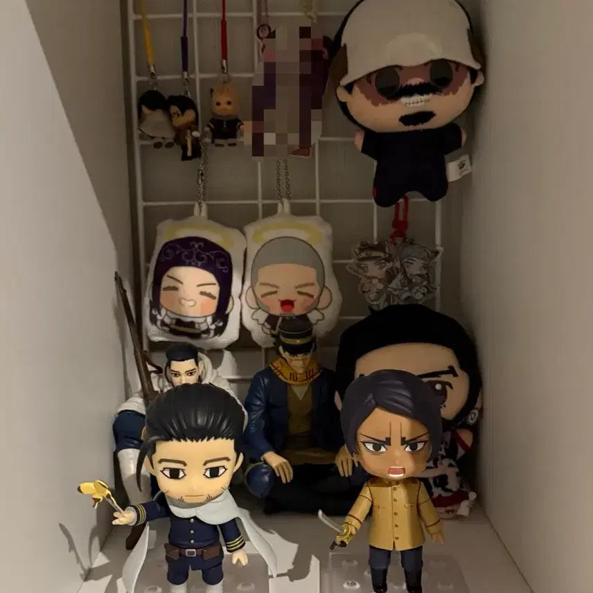 [BUNJANG] Golden Kamuy Figures, Nendoroids, Plushies, and Charms Bundle / 골카 골든카무이 넨도,누이,큐피,포제,피규어 일괄