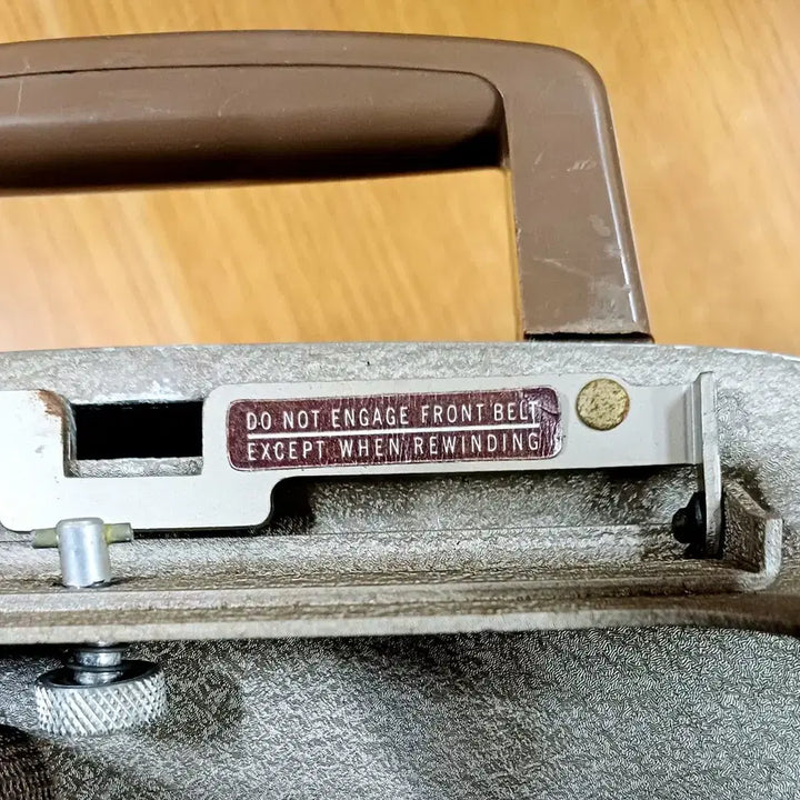 [BUNJANG] Bell &amp; Howell 8mm Film Projector (Model 253AR, 263RV) / 벨앤하웰 Bell &amp; Howell  8mm 영사기