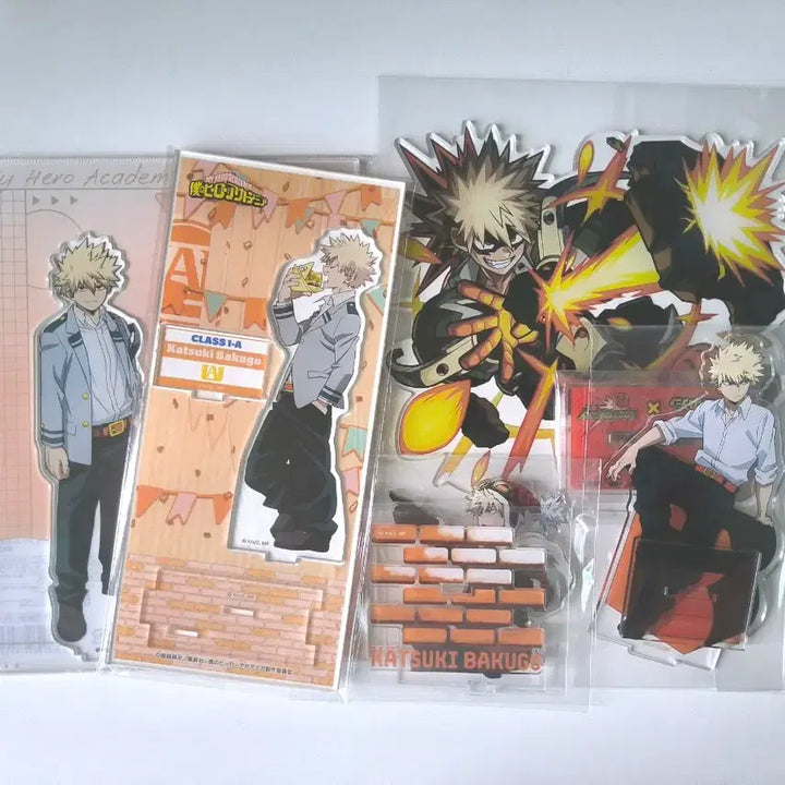 [BUNJANG] My Hero Academia Bakugo School Uniform Big Mega Acrylic Stand Set / 나의 히어로 아카데미아 바쿠고 아크릴 일괄 교복 산타 셔츠 빅 메가