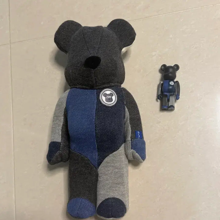 [BUNJANG] Bearbrick Loopwheeler 400% Figure / 베어브릭 루프휠러 400% 팝니다