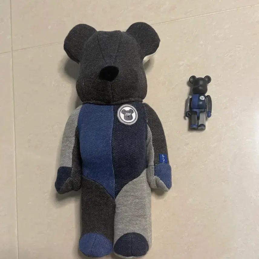[BUNJANG] Bearbrick Loopwheeler 400% Figure / 베어브릭 루프휠러 400% 팝니다