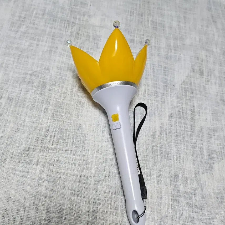 [BUNJANG] BIGBANG VIP Official Lightstick Ver. 4 White / 뱅봉4 화이트 ver4 뱅봉 빅뱅 응원봉 vip 븨앞
