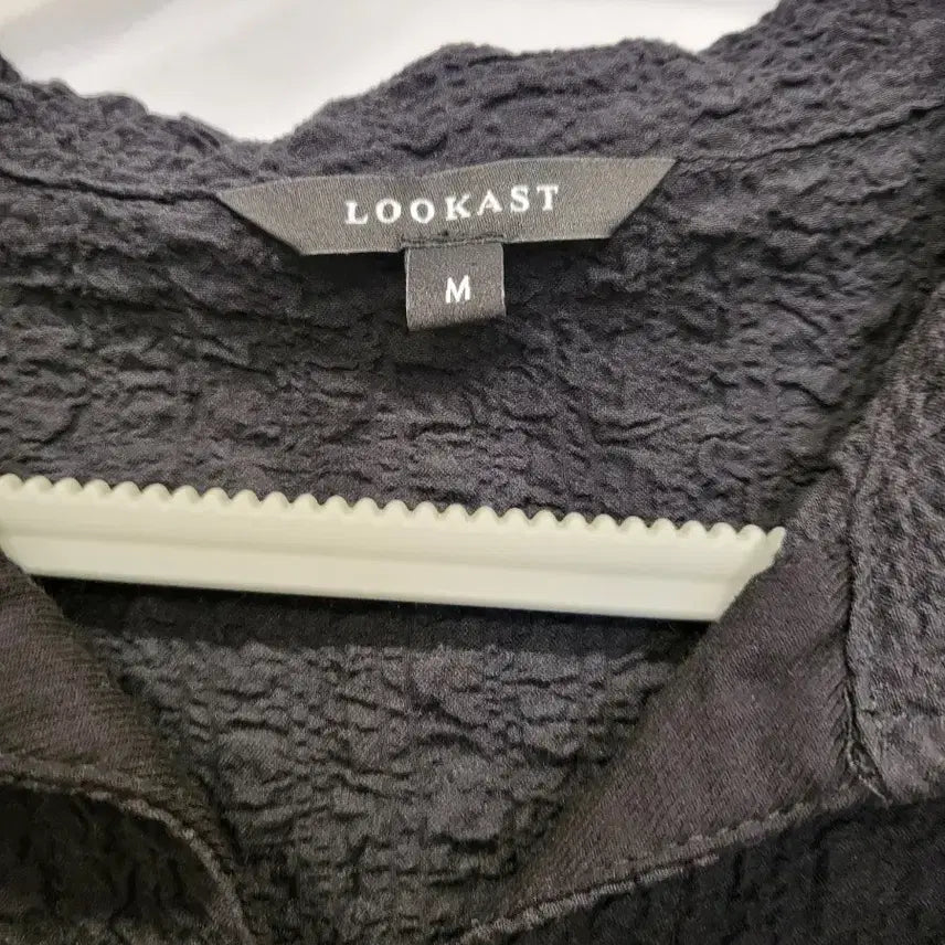 [SOLD OUT] 룩캐스트크롭윙클블라우스