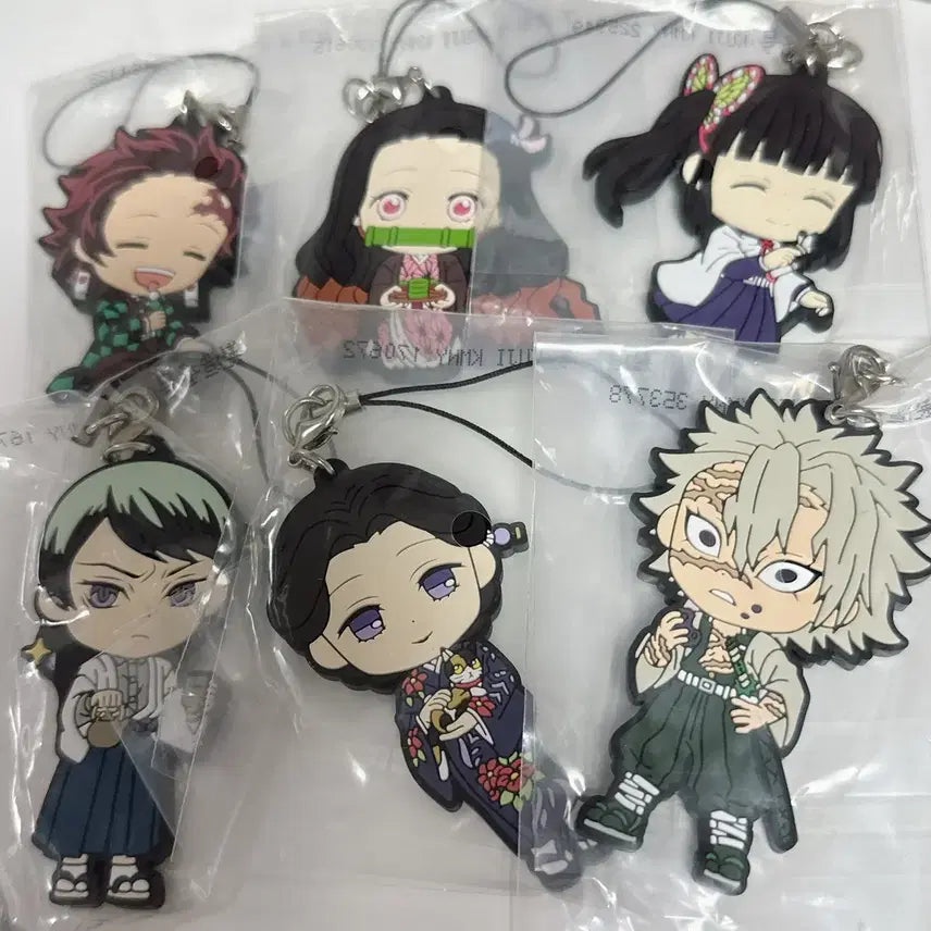 [BUNJANG] Demon Slayer: Kimetsu no Yaiba Rubber Strap Keychain Set (6 Pieces) / [6개 세트] 귀멸의칼날 귀칼 고무 스트랩 키링