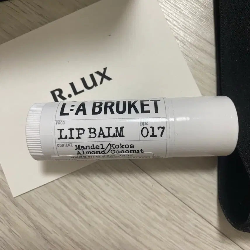 [BUNJANG] La Bruket Almond Coconut Lip Balm / 새상품/라부르켓 립밤 아몬드코코넛